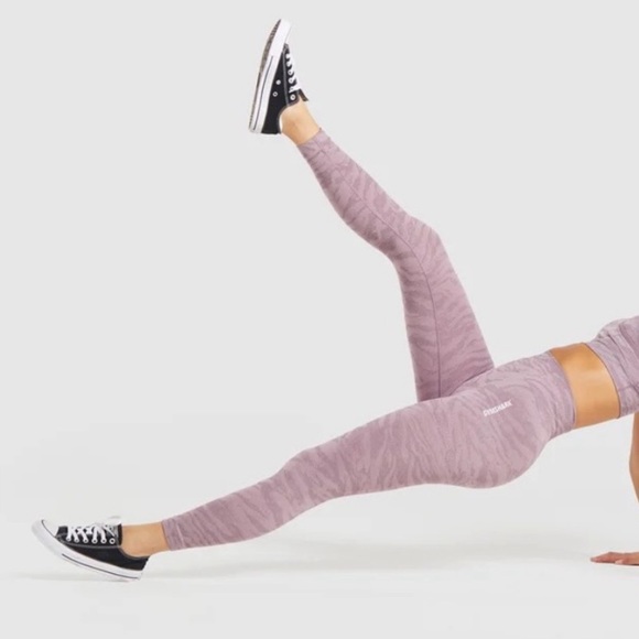 Gymshark Zebra Animal Adapt Seamless Scrunch Leggings - Picture 2 of 4